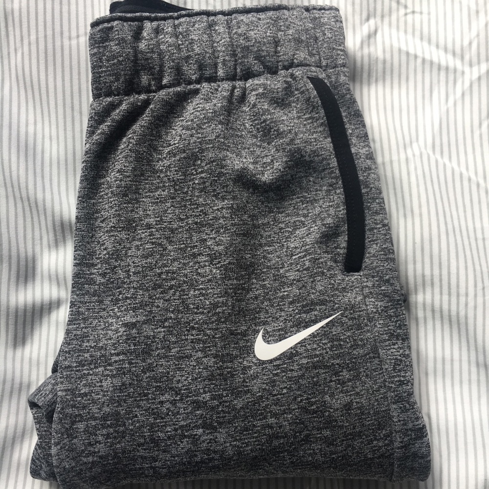 Girls Nike joggers